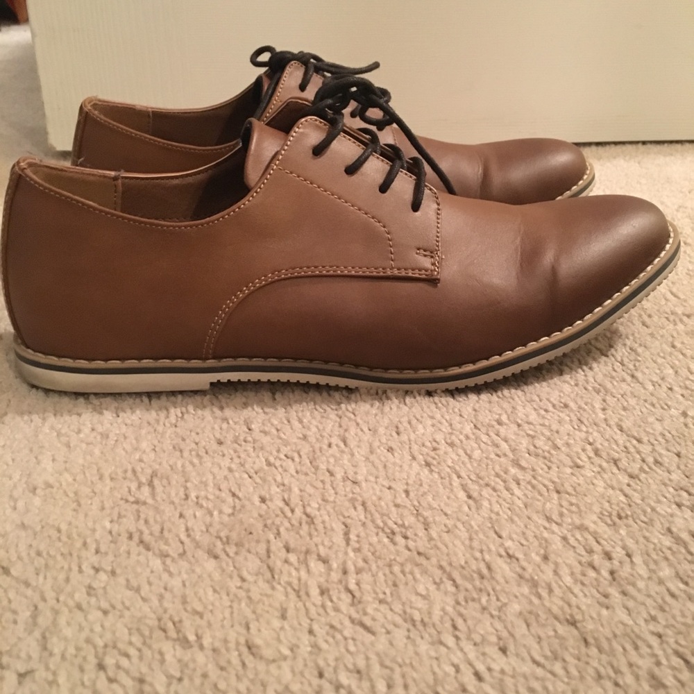 Brown dress shoes